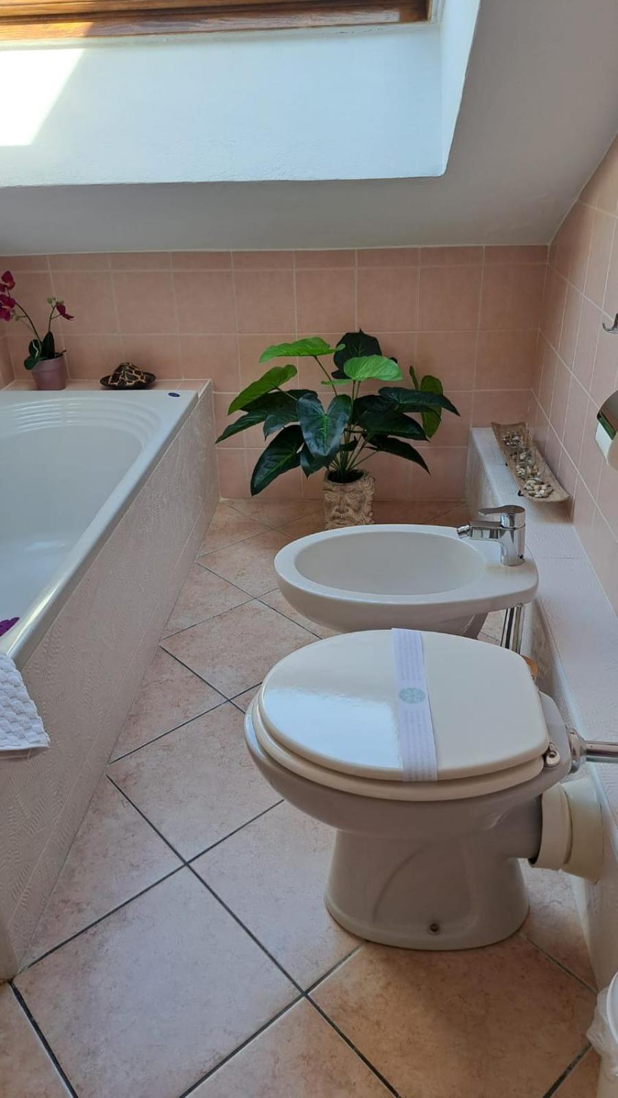 Appartement Casa Paola - Stazione 400 Mt - Free Wifi à Arcore Extérieur photo